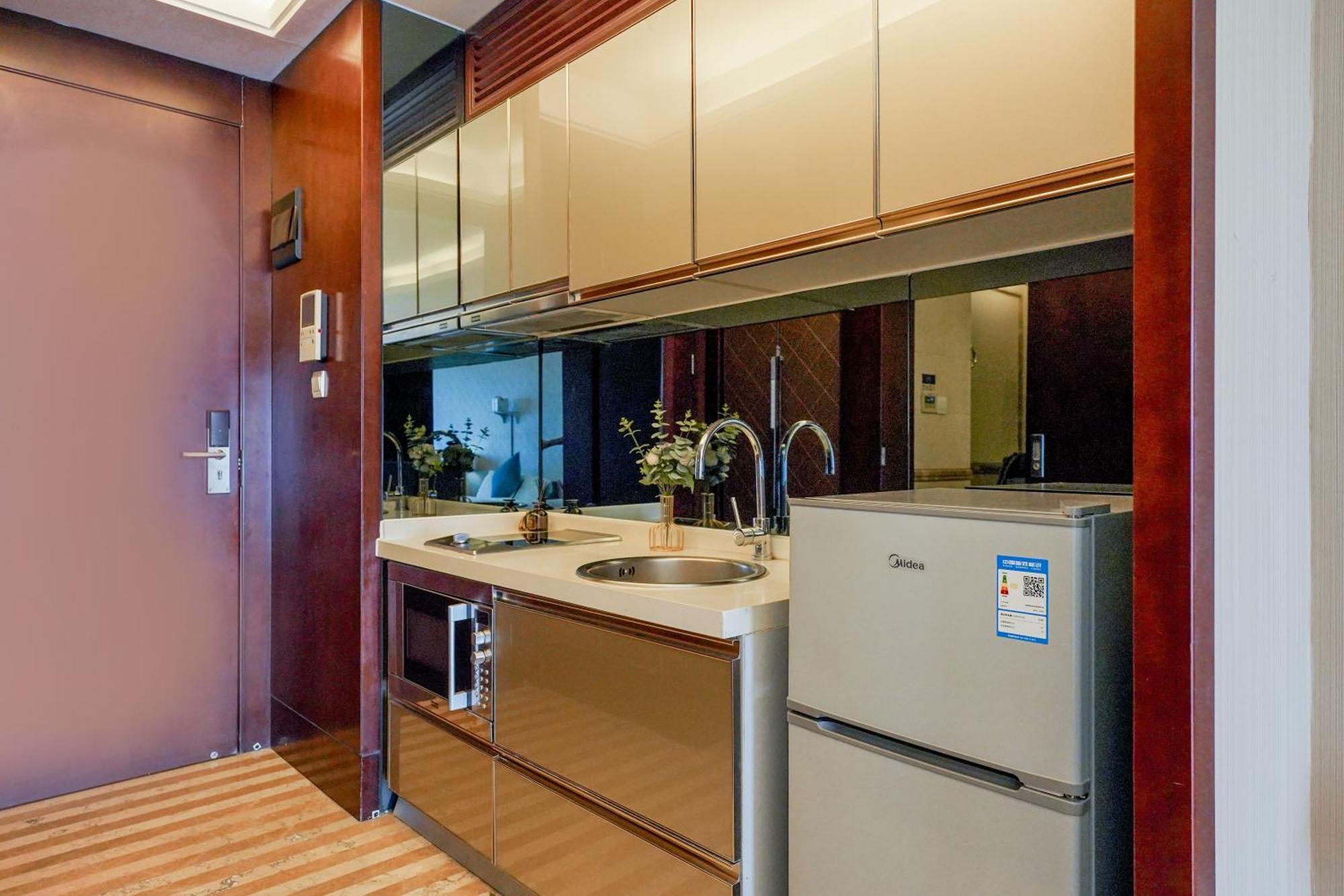 Ht Legend Hotel Changgang Metro Station Exit F -Direct To Canton Fair Ngoại thất bức ảnh